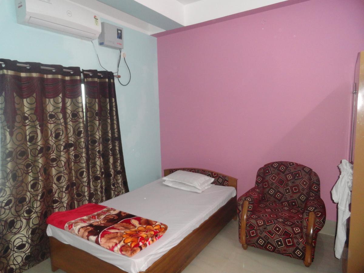 Hotel Kaustav Tezpur Zewnętrze zdjęcie