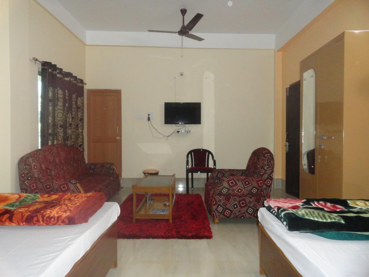 Hotel Kaustav Tezpur Zewnętrze zdjęcie